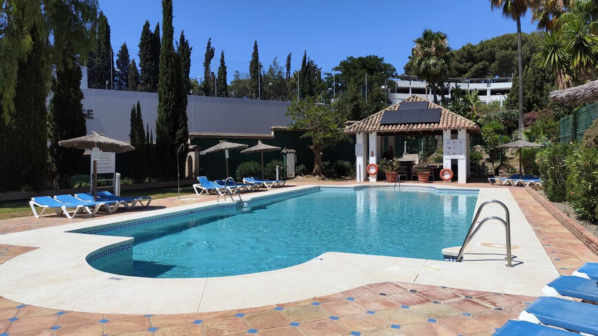 Pinos Aloha Apartment Marbella