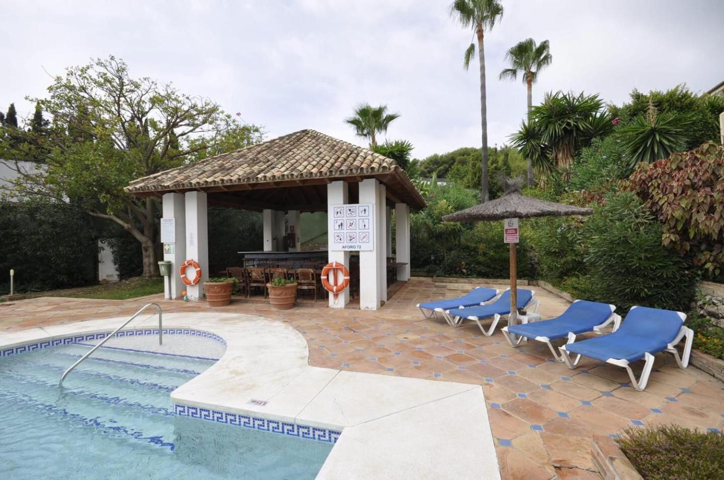 Apartment Pinos Aloha